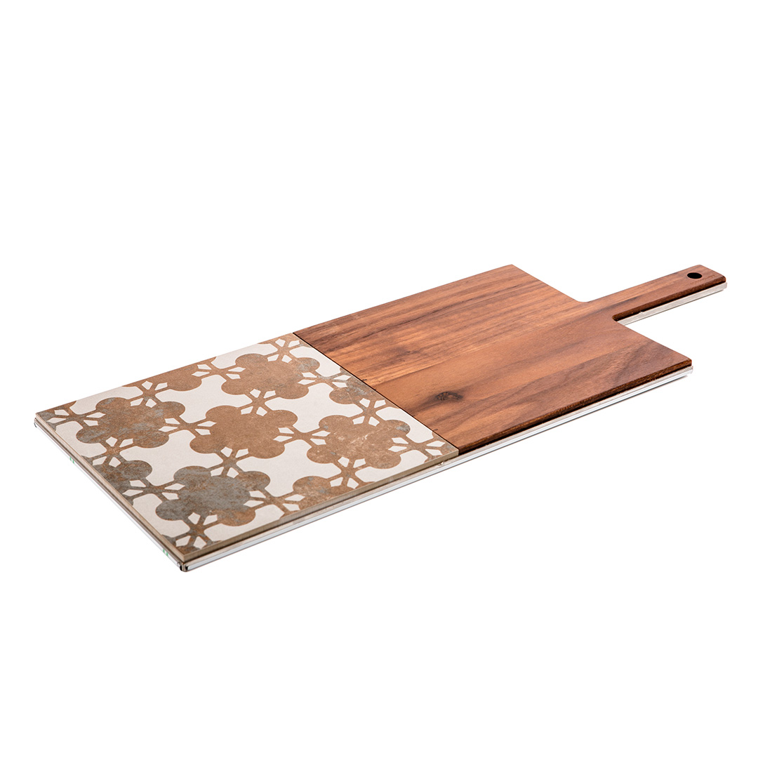tagliere in legno e ceramica dai colori ecru